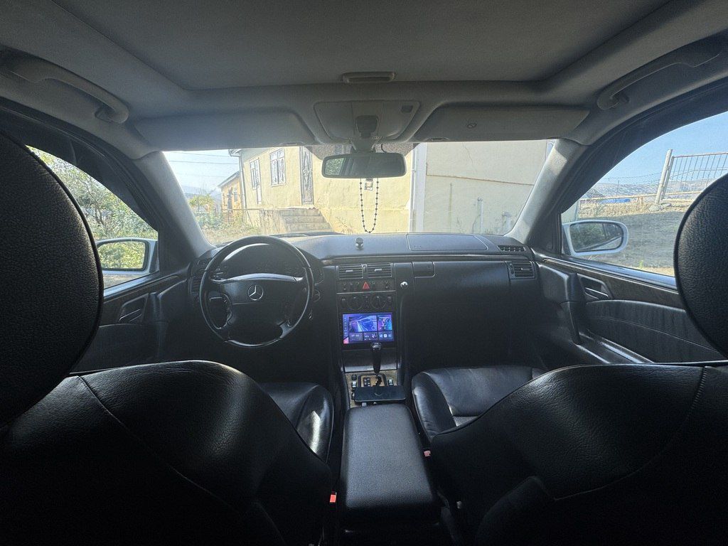 Mercedes E 240, 2.4 L, 1998 il, 483 000 km 10-NX-830 — Avtomobillər, Yardımlı (12)