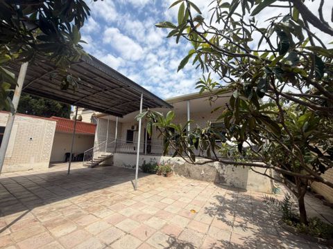 Satılır 4 otaqlı həyət evi/bağ evi 110 m² — Bakı
