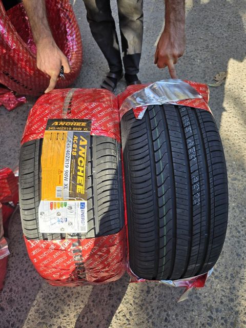 Anchee şinləri 245/40 R19 — Bakı