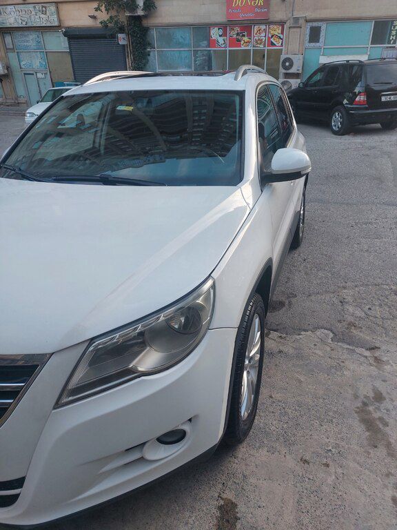 Volkswagen Tiguan, 2.0 L, 2010 il, 190 000 km — Avtomobillər, Bakı (9)