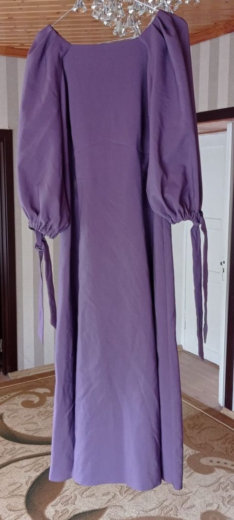 Bənövşəyi rəngdə uzun don - Model: kvadrat yaxalı, A-kəsimli maxi — Quba