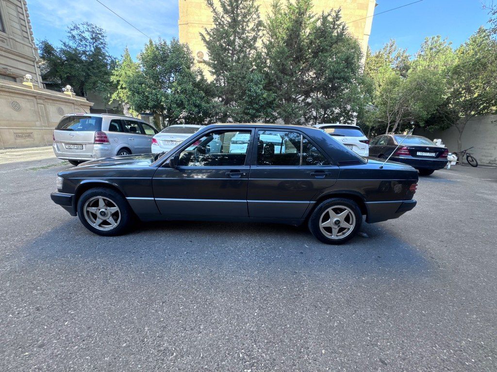 Mercedes 190, 2.0 L, 1991 il, 303 563 km 90-CE-991 — Avtomobillər, Bakı (5)
