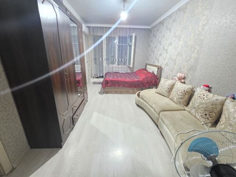 Satılır 2 otaqlı köhnə tikili 45 m² — Bakı