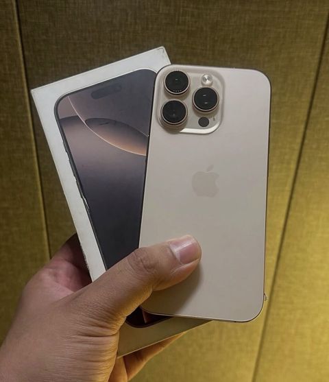 IPhone 16 Pro, 256 GB, White Titanium, Zəmanət, Simsiz şarj, Face ID — Bakı