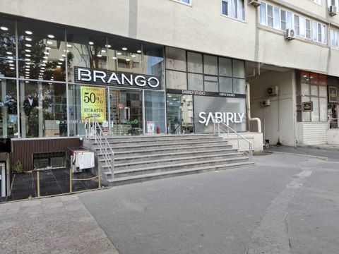 Satılır obyekt 60 m² — Bakı