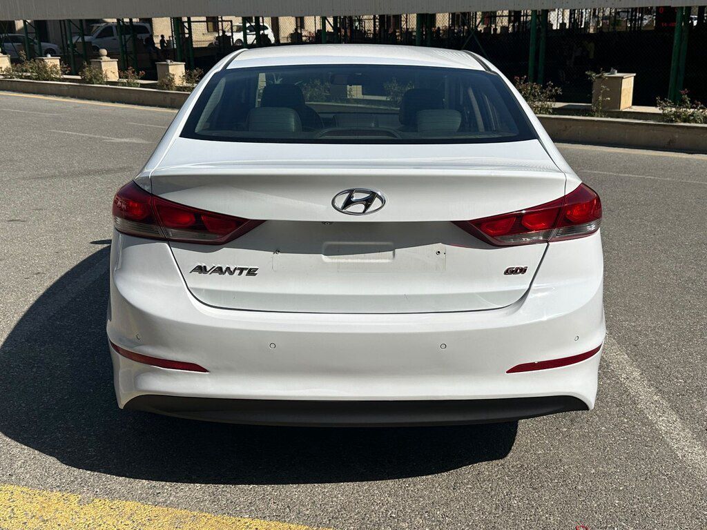 Hyundai Avante, 1.6 L, 2017 il, 208 000 km — Avtomobillər, Bakı (8)