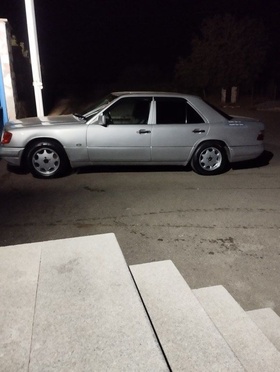 Mercedes E 200, 2.0 L, 1993 il, 150 000 km 10-VF-946 — Avtomobillər, İsmayıllı (3)
