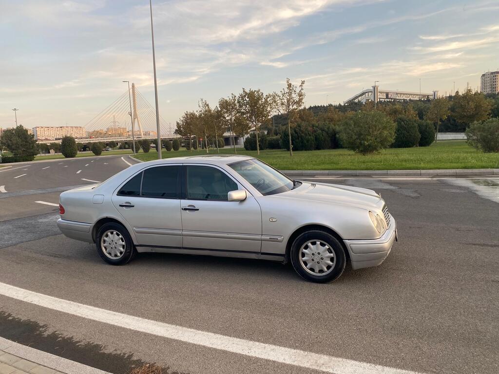 Mercedes E 230, 2.3 L, 1996 il, 454 000 km — Avtomobillər, Bakı (6)