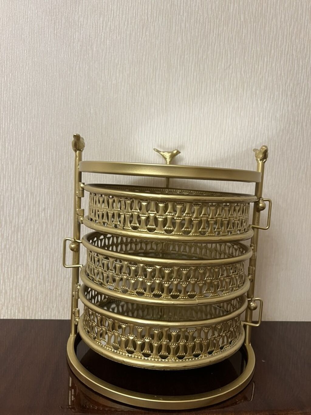 Tort və şiriniyyat qabı, rəng - Qızılı, Metal — Süfrə qabı, Bakı (2)