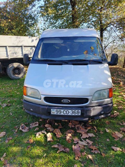 Ford Transit 2.5 L, 1999, 268 300 km — Yardımlı