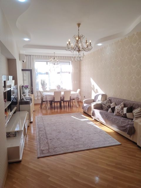 Satılır 2 otaqlı yeni tikili 106 m² — Bakı