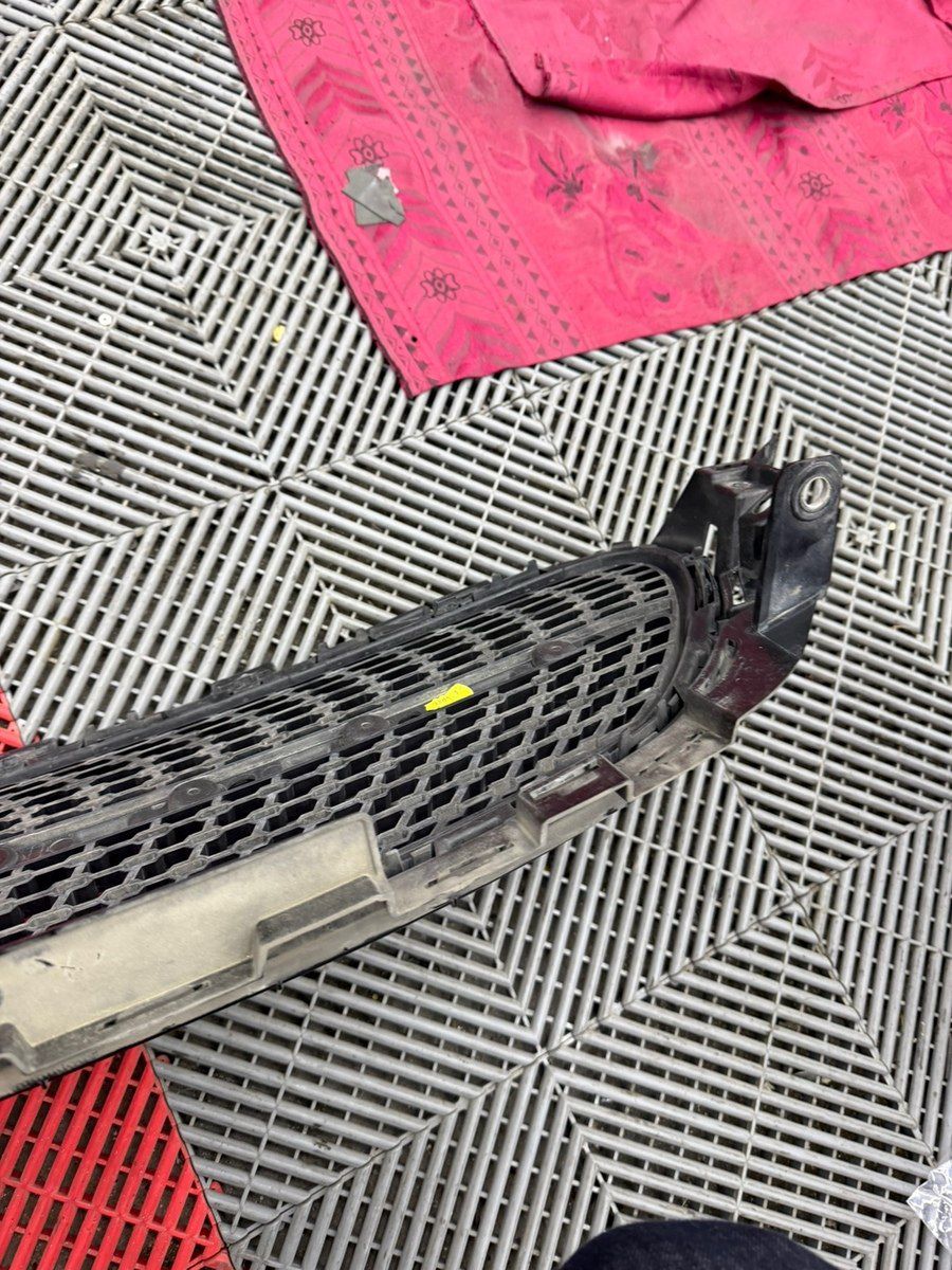 Mercedes W213 radiator barmaqlığı — Ehtiyat hissələri və aksesuarlar, Bakı (3)