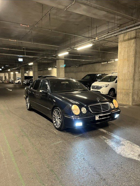 Mercedes E 320, 3.2 L, 1999 il, 420 000 km — Avtomobillər, Bakı (3)