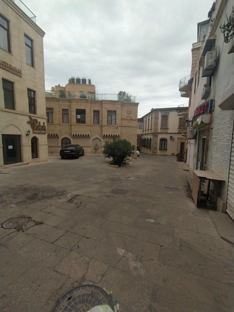 Satılır 6 otaqlı köhnə tikili 180 m² — Mənzil, Bakı (11)