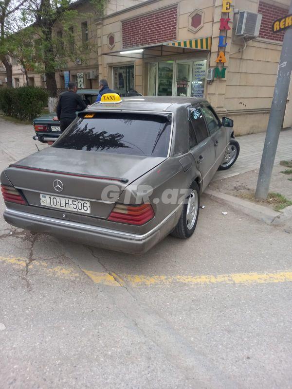 Mercedes E 220 d 2.2 L, 1991, 539 837 km 10-LH-506 — Avtomobillər, Salyan (4)