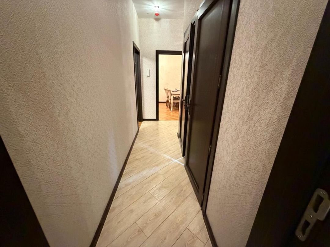 Satılır 2 otaqlı köhnə tikili 69 m² — Mənzil, Bakı (7)