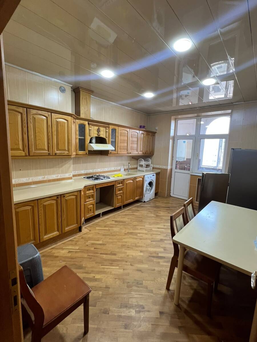 Satılır 6 otaqlı yeni tikili 220 m² — Mənzil, Bakı (8)