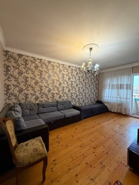 Satılır 2 otaqlı köhnə tikili 65 m² — Bakı