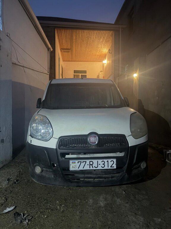Fiat Doblo, 1.4 L, 2013 il, 300 000 km 77-RJ-312 — Avtomobillər, Bakı (4)