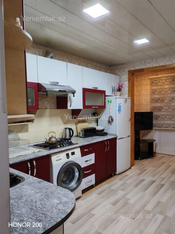 Satılır 5 otaqlı Bina evi menzil (Köhnə tikili), 110 m², 13-cü mikrorayon — Mənzil, Sumqayıt (2)