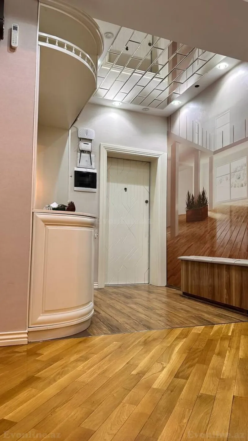 Satılır 4 otaqlı Mənzil Yeni tikili 150 m² Bakı, Yasamal r., Yeni Yasamal — Mənzil, Bakı (4)