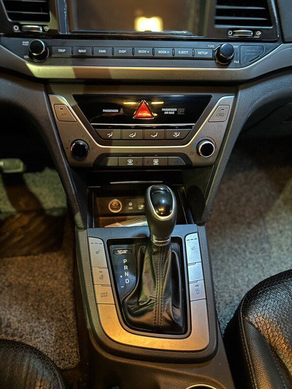 Hyundai Avante, 1.6 L, 2016 il, 251 000 km — Avtomobillər, Bakı (12)
