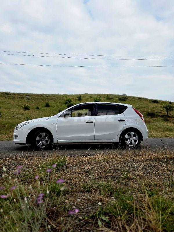 Hyundai i30 1.6 L, 2009, 248 668 km — Avtomobillər, Qazax (6)