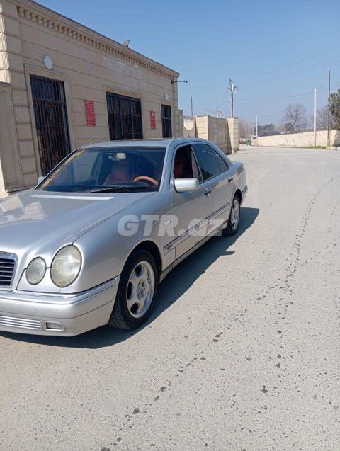 Mercedes E 220 2.2 L, 1997, 525 000 km — Bakı