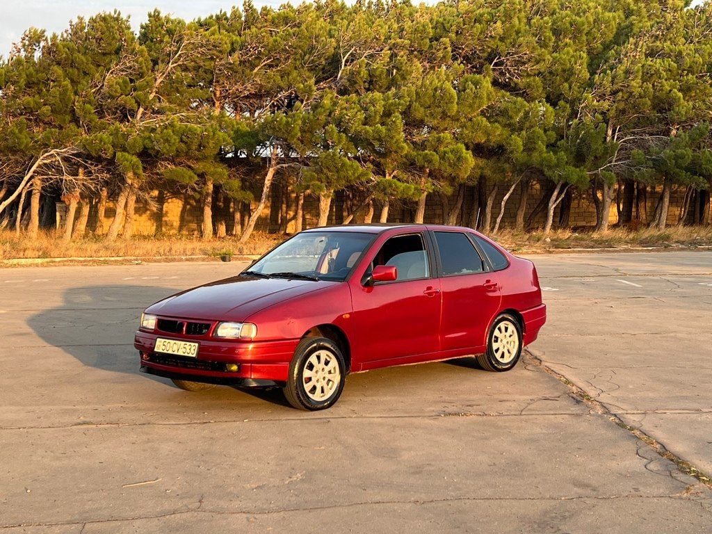 Volkswagen Polo, 1.6 L, 1995 il, 330 000 km 50-CV-533 — Avtomobillər, Sumqayıt (2)
