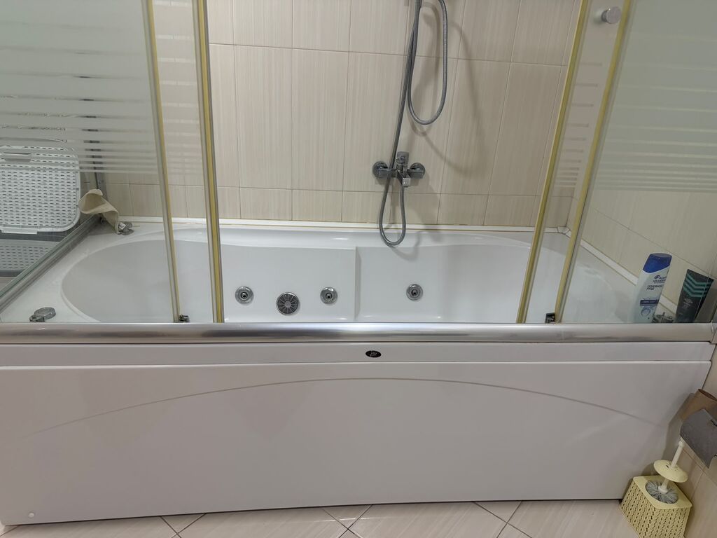 Hidromasajlı vanna-kabina - Ölçü: təxmini 2.0-m uzunluq, 1.0-m en — Duş kabin və bölmələr, Bakı (4)