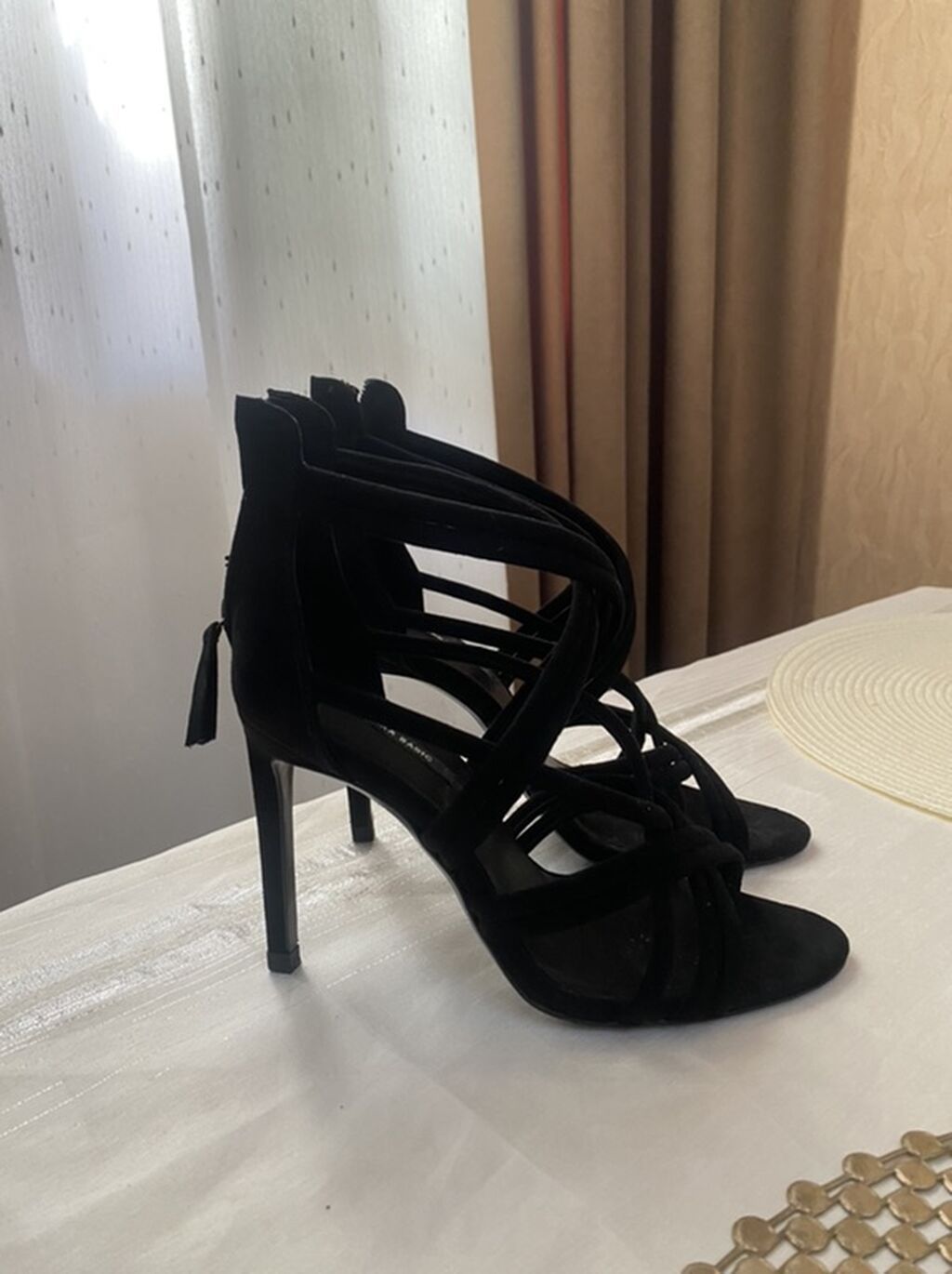 Qadın yüksəkdaban sandal – Zara Basıc - Rəng: qara - Model: incə — Sandal, Bakı (3)
