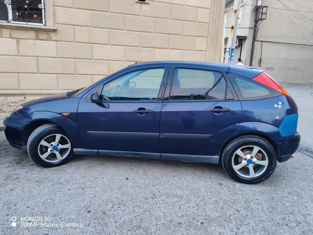 Ford Focus, 1.4 L, 1999 il, 300 000 km — Avtomobillər, Bakı (7)