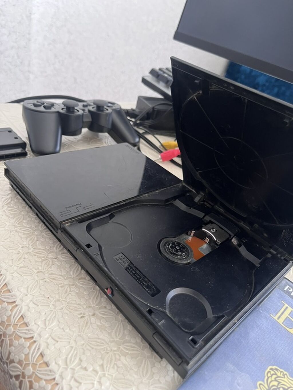 PlayStation 2 Slim (SCPH-700xx seriyası) komplekti - Konsol: PS2 — Oyun konsolları, Bakı (2)
