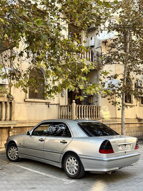 Mercedes C 240, 2.4 L, 1997 il, 400 485 km 10-UH-241 — Avtomobillər, Xırdalan (6)