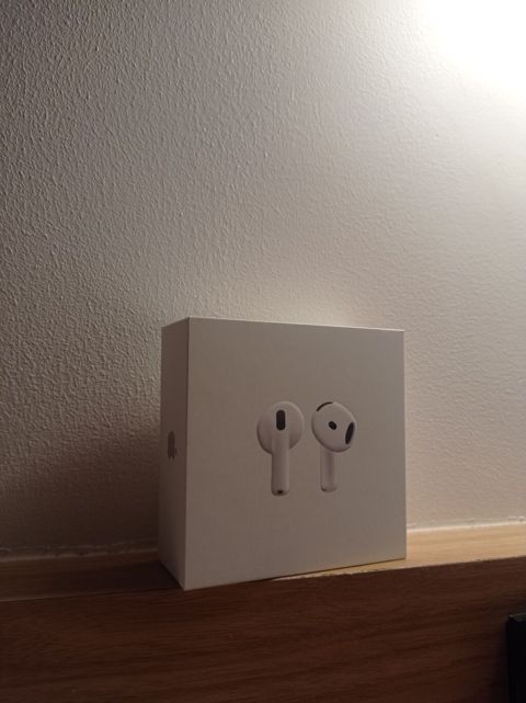 Orginal Airpods 5 Qulaqcıq Real aliciya endirim var — Bakı