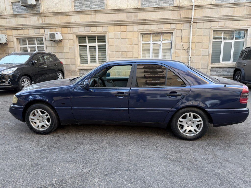 Mercedes C 180, 1.8 L, 1995 il, 452 000 km — Avtomobillər, Bakı (4)