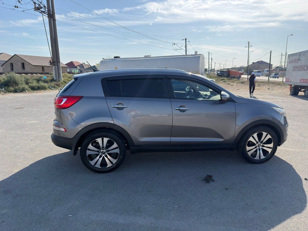 Kia Sportage, 2.0 L, 2011 il, 214 531 km 77-BO-704 — Avtomobillər, Bakı (4)