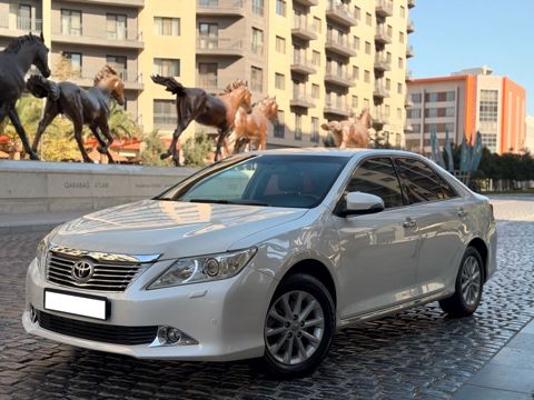 Toyota Camry, 2.5 L, 2013 il, 141 000 km — Bakı