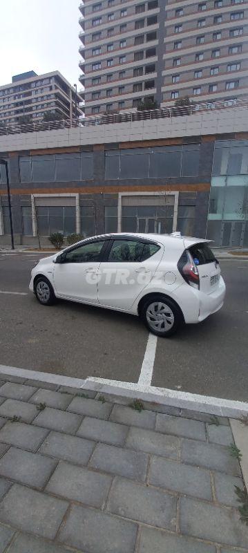 Toyota Aqua 1.5 L, 2019, 123 819 km 77-UP-149 — Avtomobillər, Bakı (3)