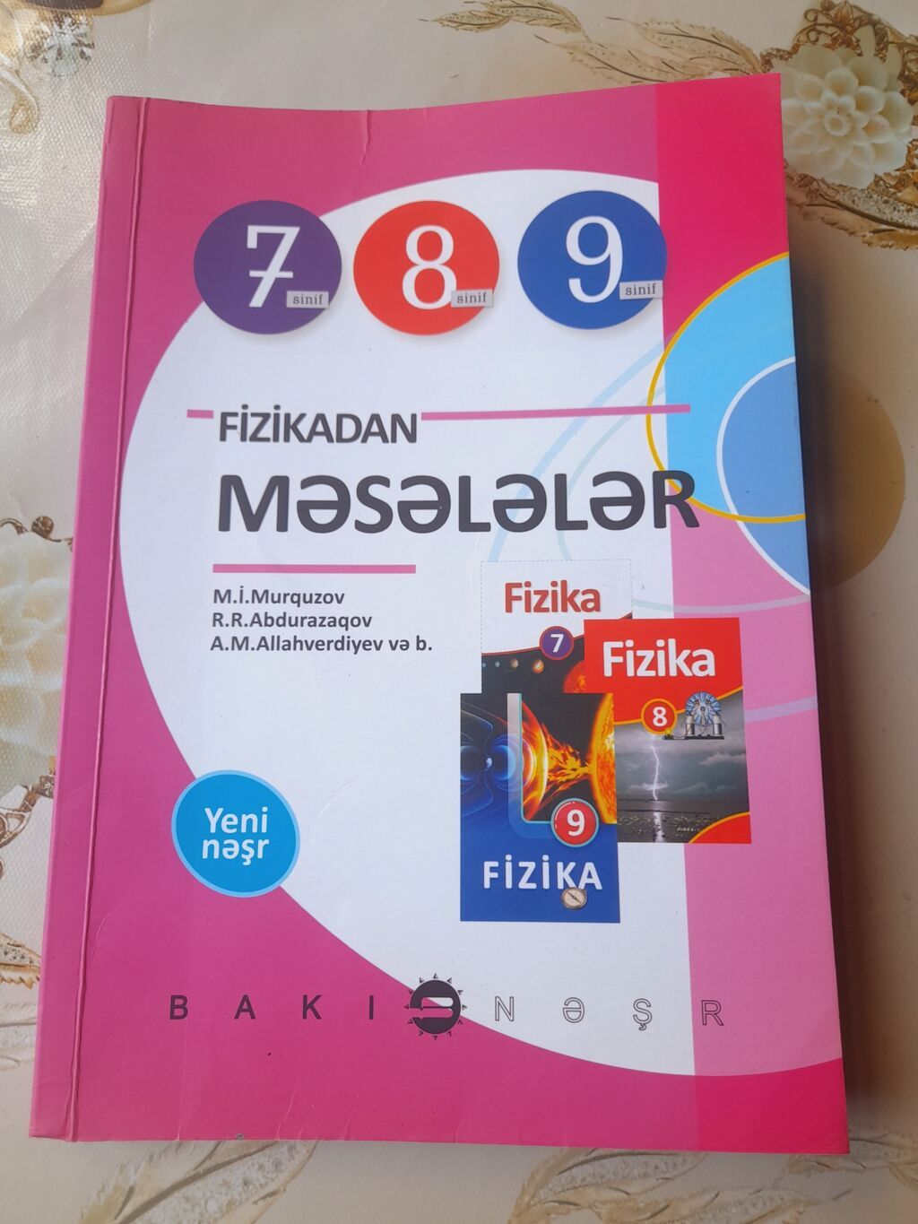 Təzə yeni kitabdır. istifadə olunmayıb. yazısı da yoxdur. bir dənə — Kitablar, Masazır