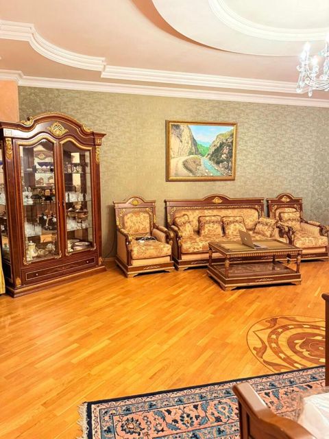 İcarəyə verilir 3 otaqlı yeni tikili 160 m² — Bakı