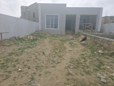 Satılır 4 otaqlı həyət evi/bağ evi 140 m² — Bakı