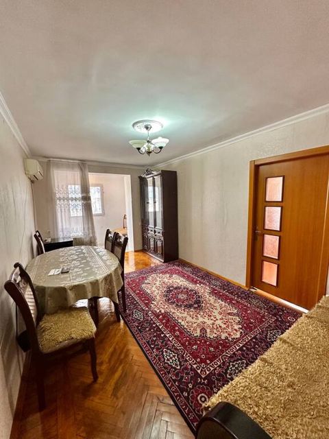 İcarəyə verilir 2 otaqlı köhnə tikili 55 m² — Bakı