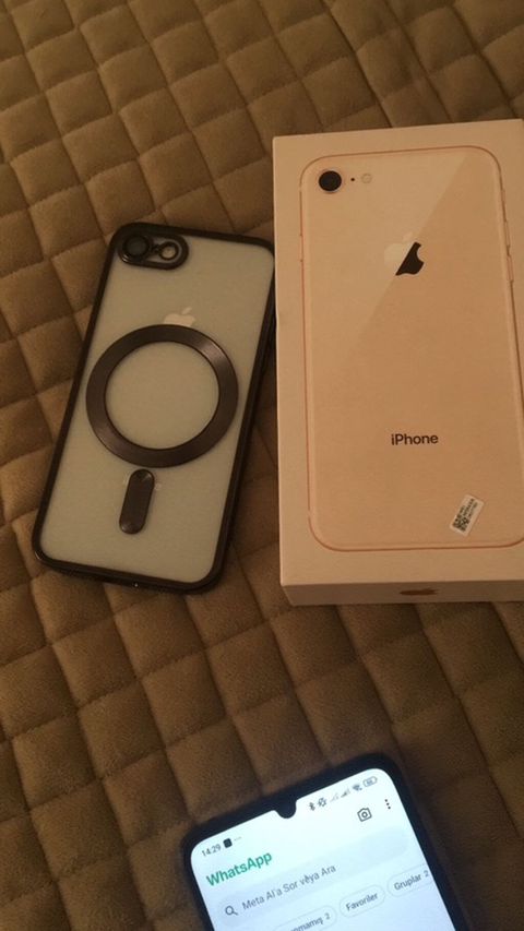 IPhone 8, 64 GB, White Titanium, Simsiz şarj — Digah