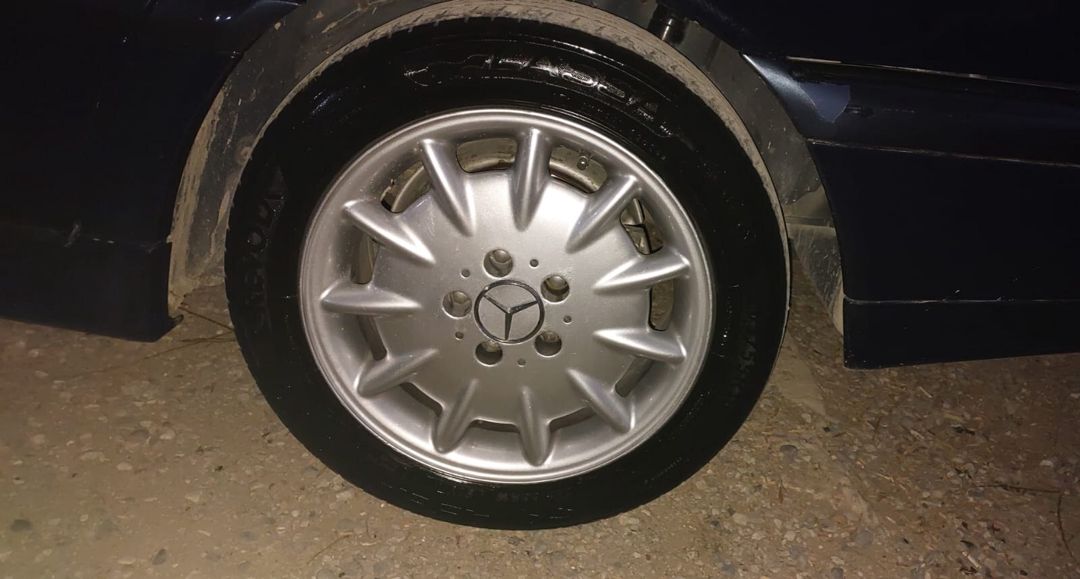 Mercedes W210 təkərləri R16 — Ehtiyat hissələri və aksesuarlar, Bakı (2)