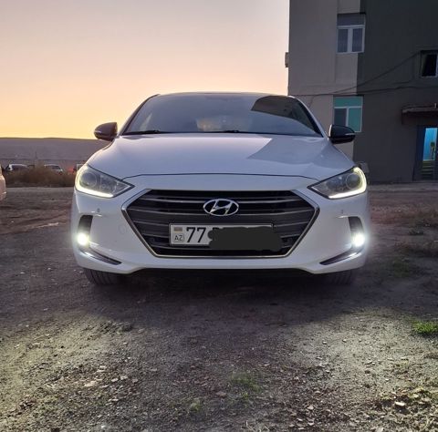 Hyundai Elantra, 2015 il — Sumqayıt