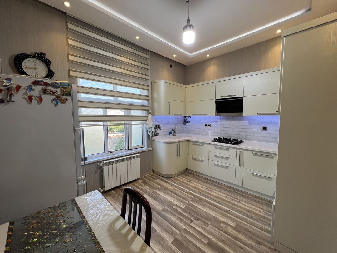 Satılır 6 otaqlı həyət evi/bağ evi 230 m² — Ev, villa, Gəncə (11)