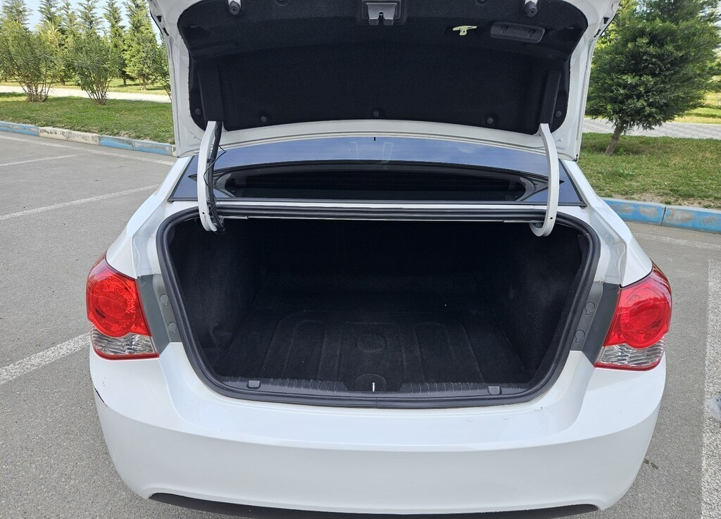 Chevrolet Cruze, 2015 il, 250000 km, 1.4 L 77-HM-904 — Avtomobillər, Sumqayıt (8)