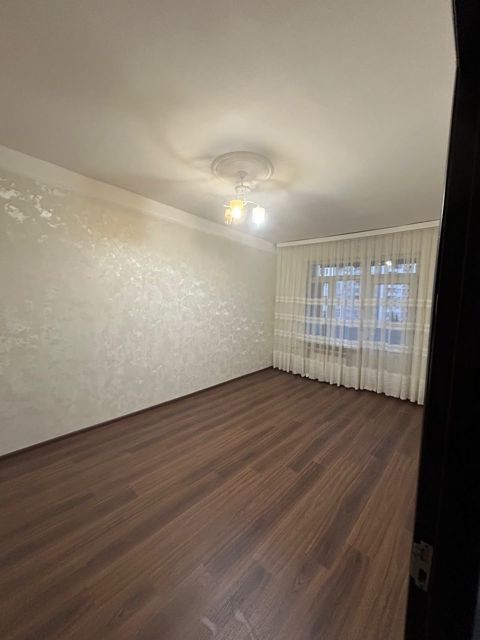 Satılır 1 otaqlı köhnə tikili 40 m² — Bakı