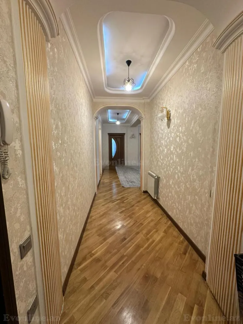 Satılır 4 otaqlı Mənzil Yeni tikili 190 m² Bakı, Yasamal r., İnşaatçılar m — Mənzil, Bakı (5)